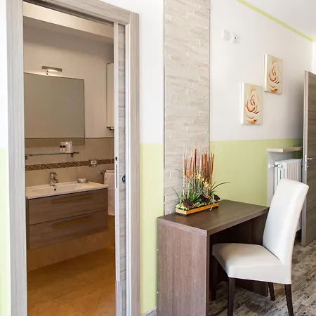 K Apartment Torri Del Benaco
